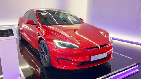 Tesla Model S Plaid